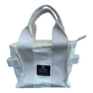 Urban Outfitters BDG white tote bag, top handles, zip closure, Never Used